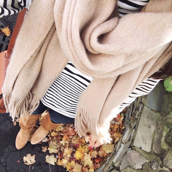 INSTAGRAM LATELY // 7 COZY FALL OUTFITS - Beautifully Seaside