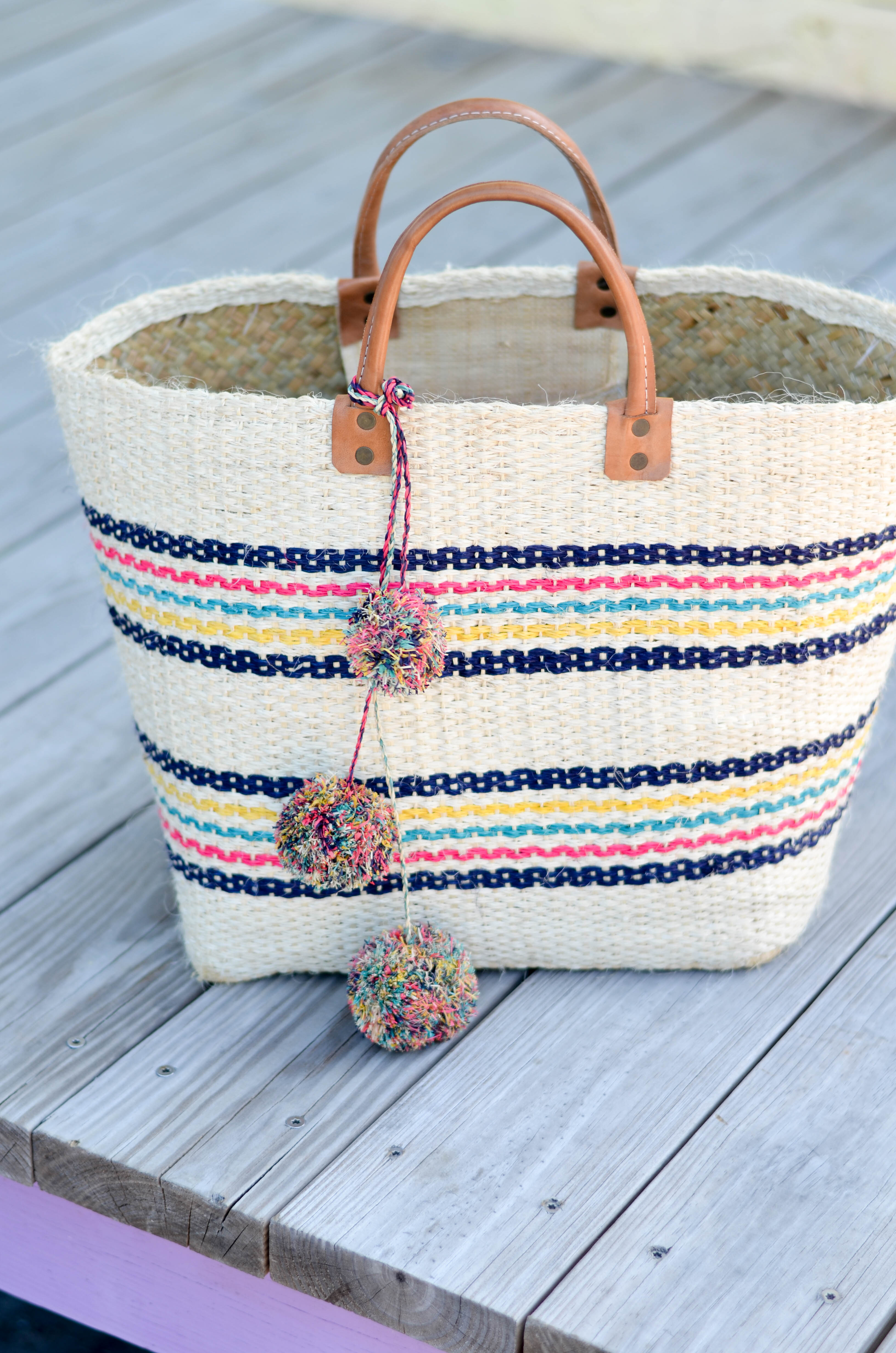 Beautifully Seaside Favorite Resort Bags