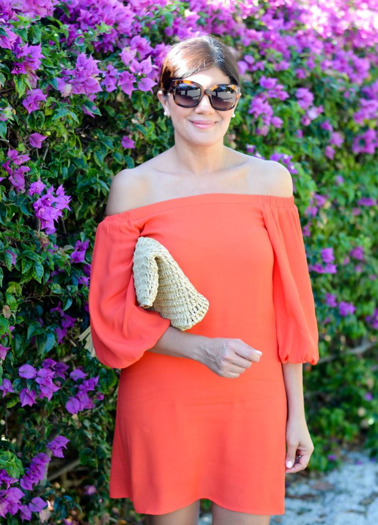 Lifestyle Blogger, Desiree of Beautifully Seaside, shares her thoughts on aging and what skincare she uses in today's beauty post.