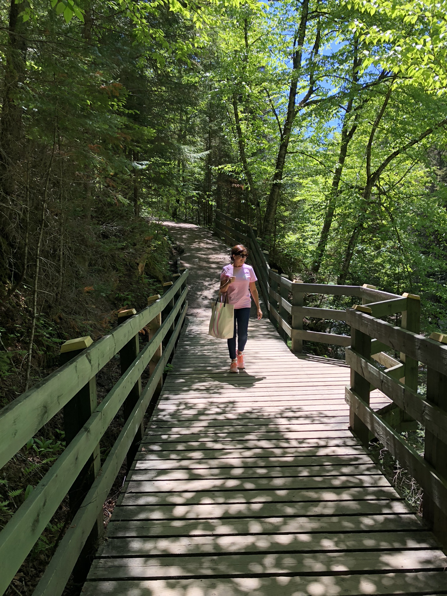 Desiree Leone of Beautifully Seaside Hiking in Canada