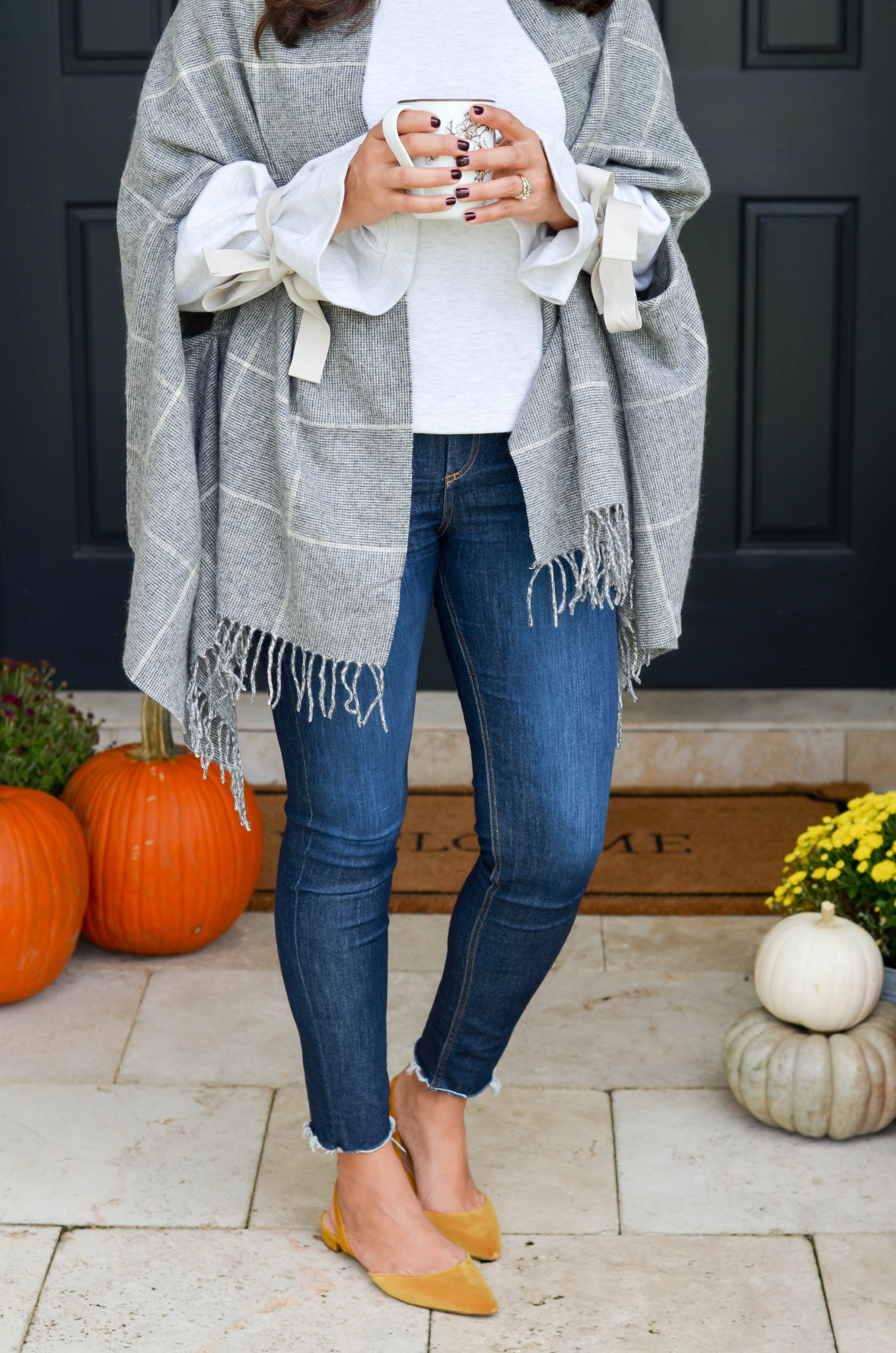 ONE FALL BASIC I WEAR EVERY AUTUMN- cape scarf by Beautifully Seaside