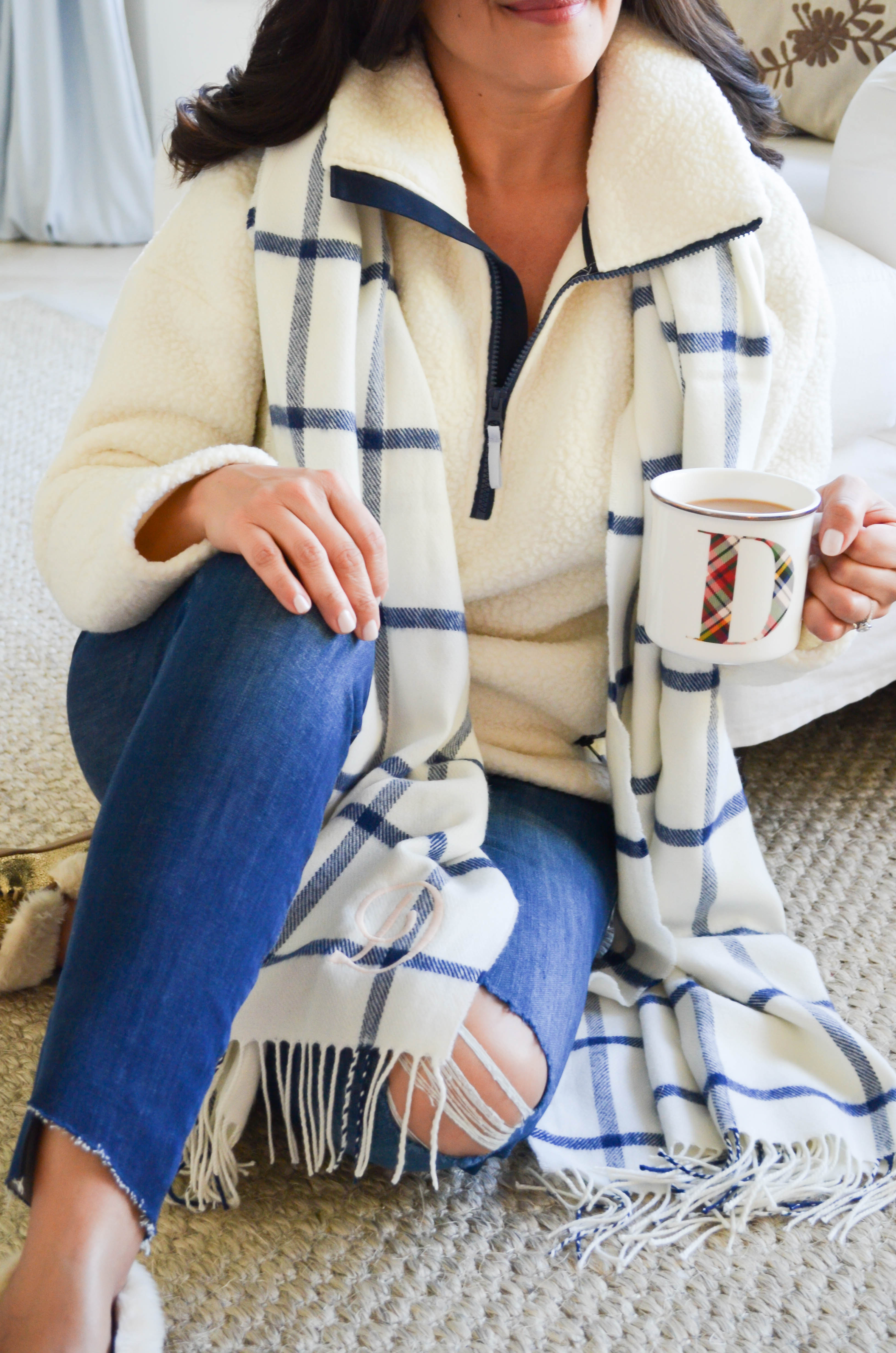 3 WAYS TO WEAR A BLANKET SCARF WITH COZY OUTFITS- Beautifully Seaside