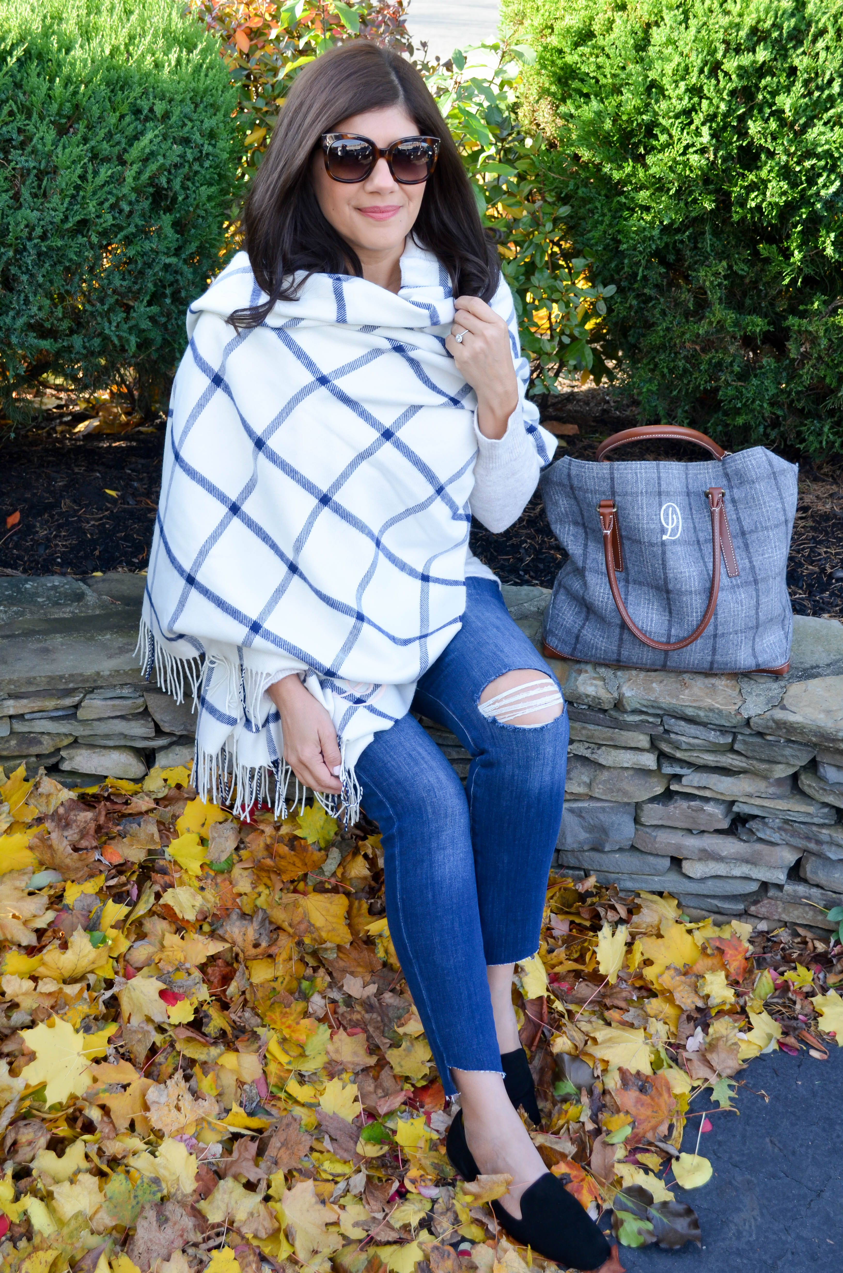 ONE WAY TO WEAR A BLANKET SCARF- Beautifully Seaside