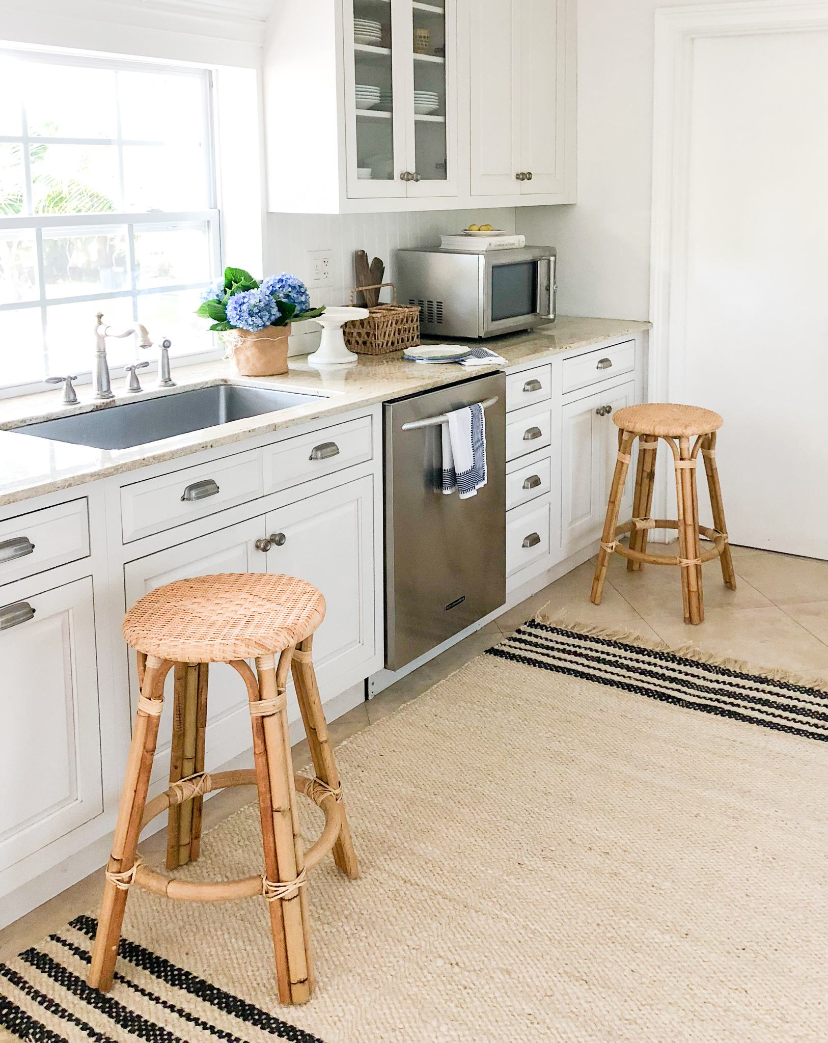 backless serena & lily counter stools