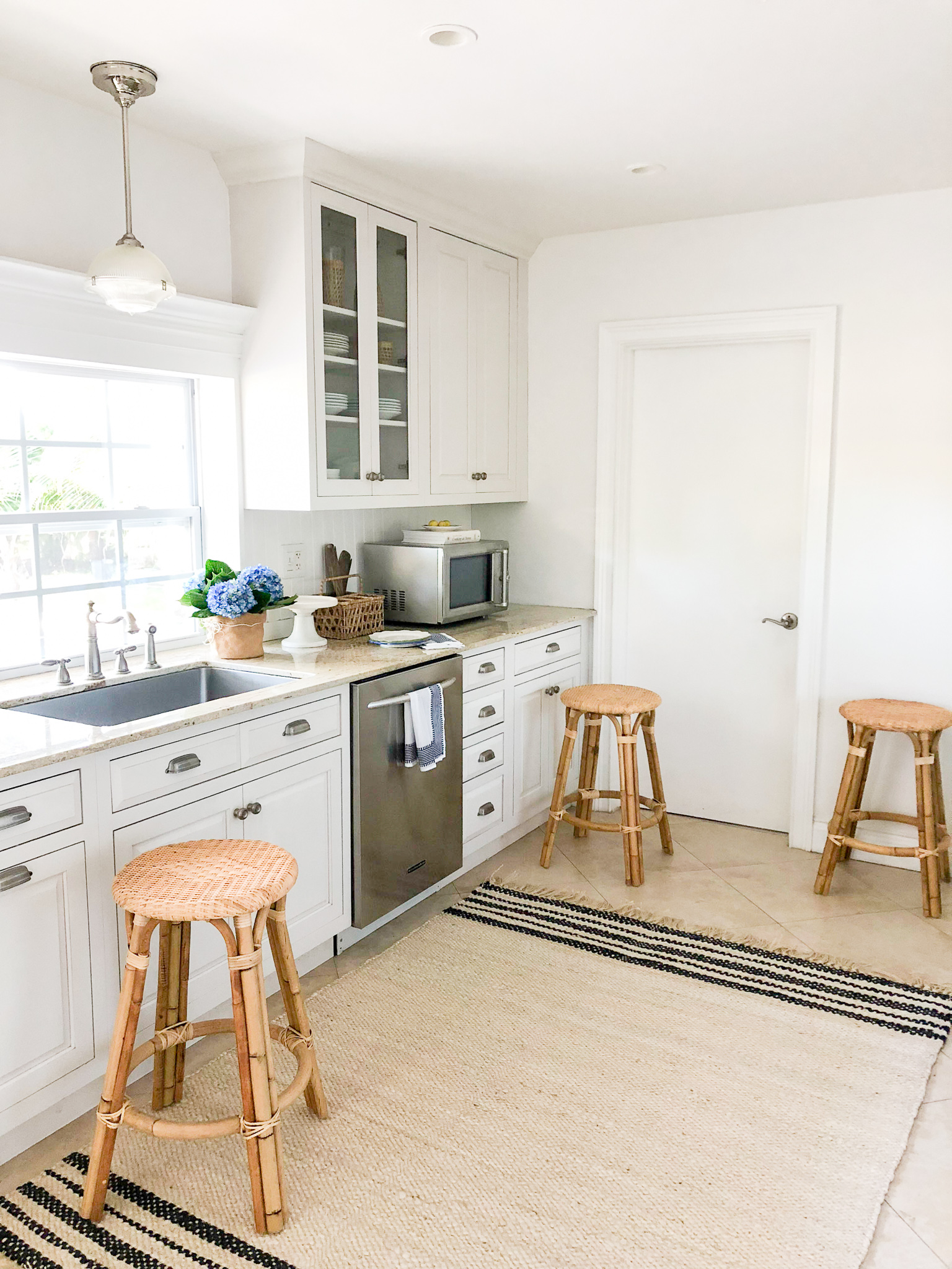 SERENA LILY COUNTER STOOLS LIFE AT THE KITCHEN COUNTER