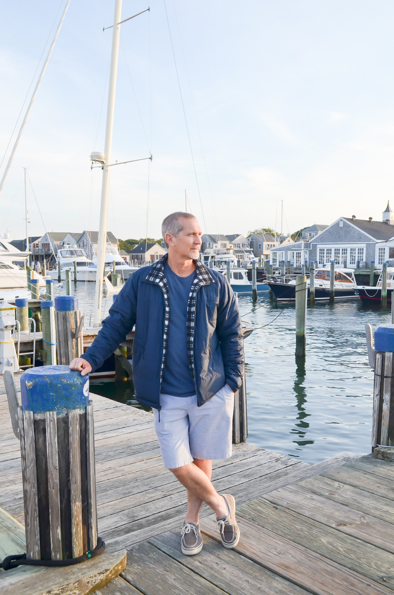 WHAT TO WEAR WITH BOAT SHOES - Desiree Leone of Beautifully Seaside blog