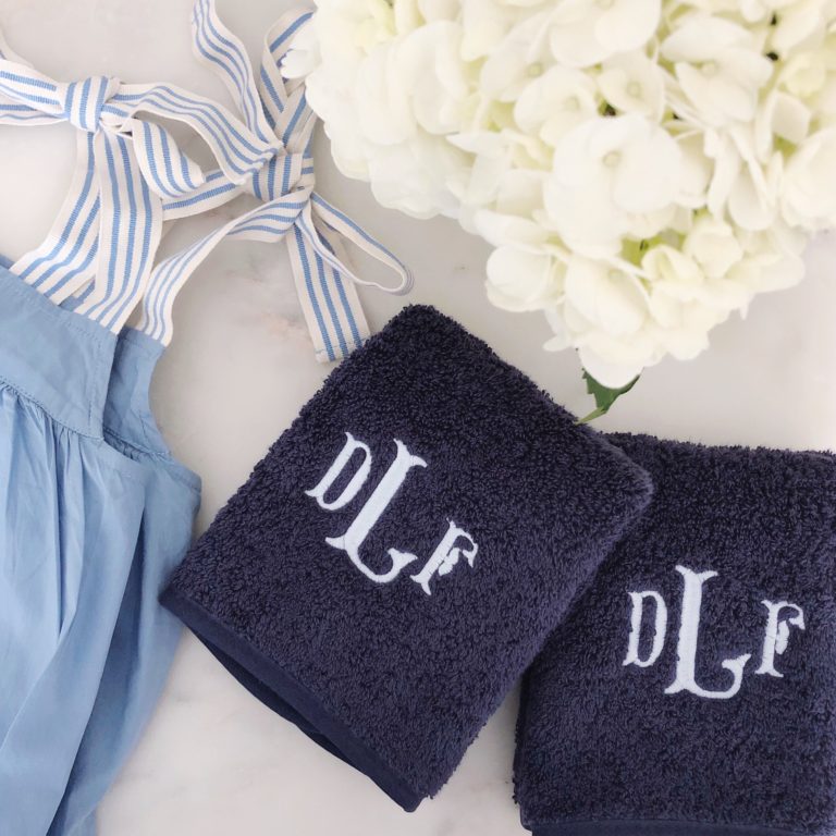 WEEZIE CUSTOM MAKEUP TOWELS