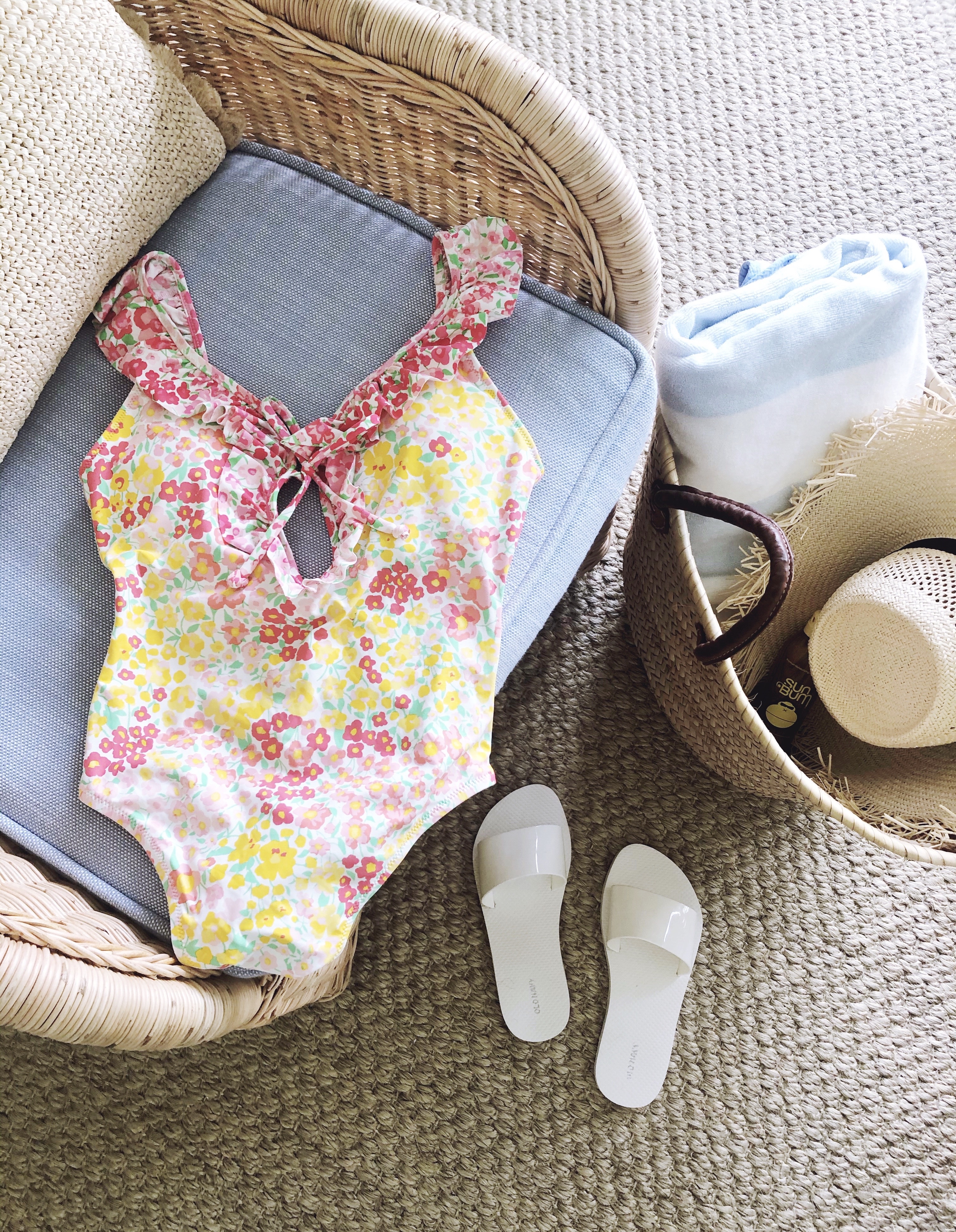 5 THINGS I'M LOVING THIS WEEK - J.Crew floral one-piece swimsuit and more!