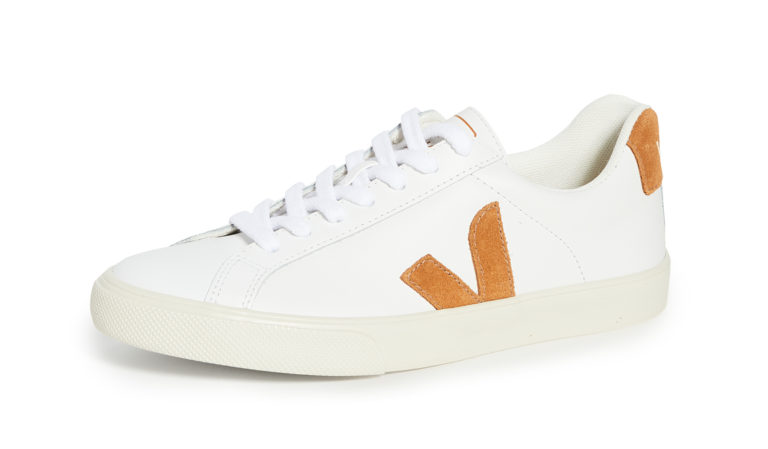 5 THINGS I'M LOVING THIS WEEK- Veja Sneakers in Camel
