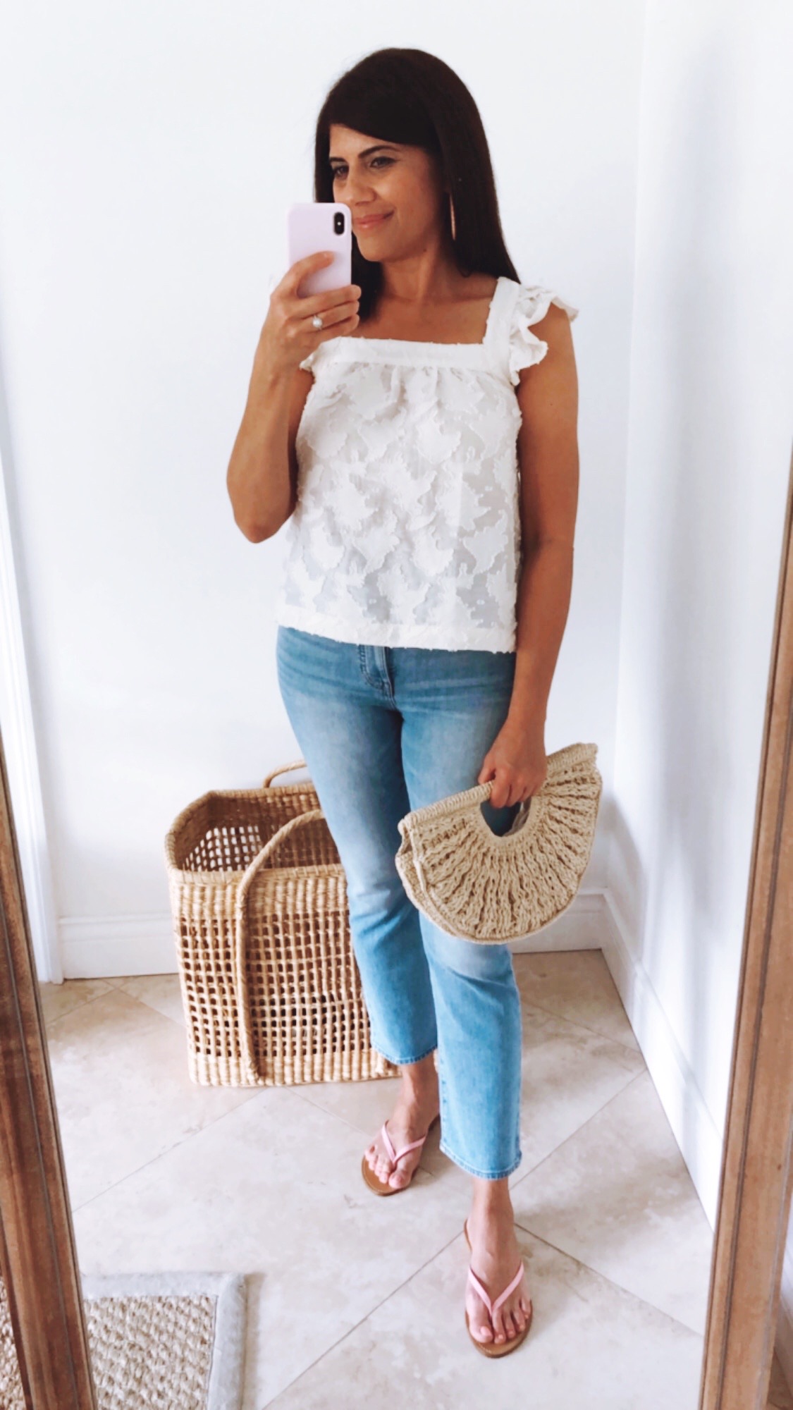 Desiree Leone of Beautifully Seaside blog shares a spring try-on session featuring Madewell jeans and tops from Anthropologie, Madewell, and Ann Taylor.