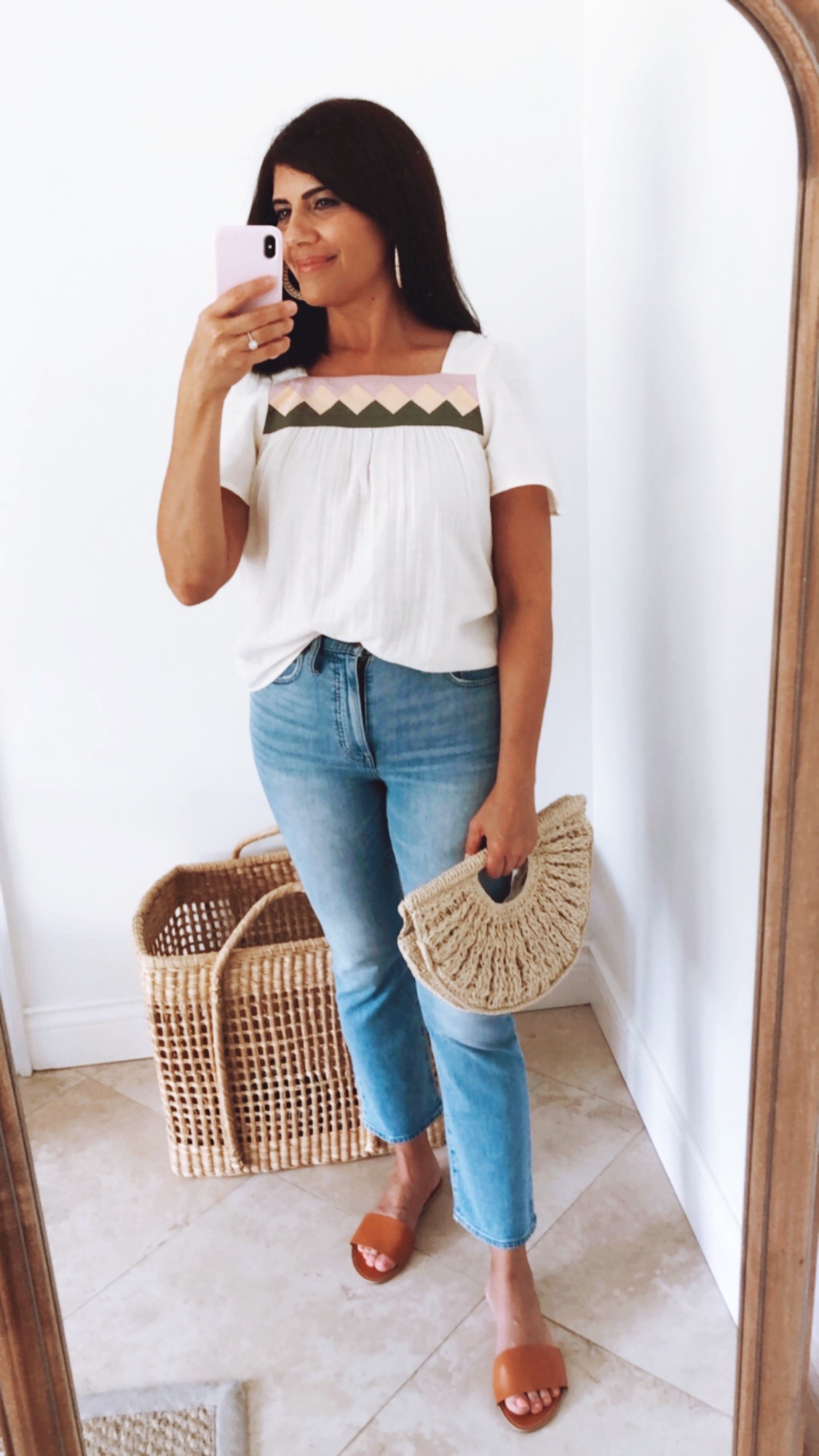 Desiree Leone of Beautifully Seaside blog shares a spring try-on session featuring Madewell jeans and tops from Anthropologie, Madewell, and Ann Taylor.