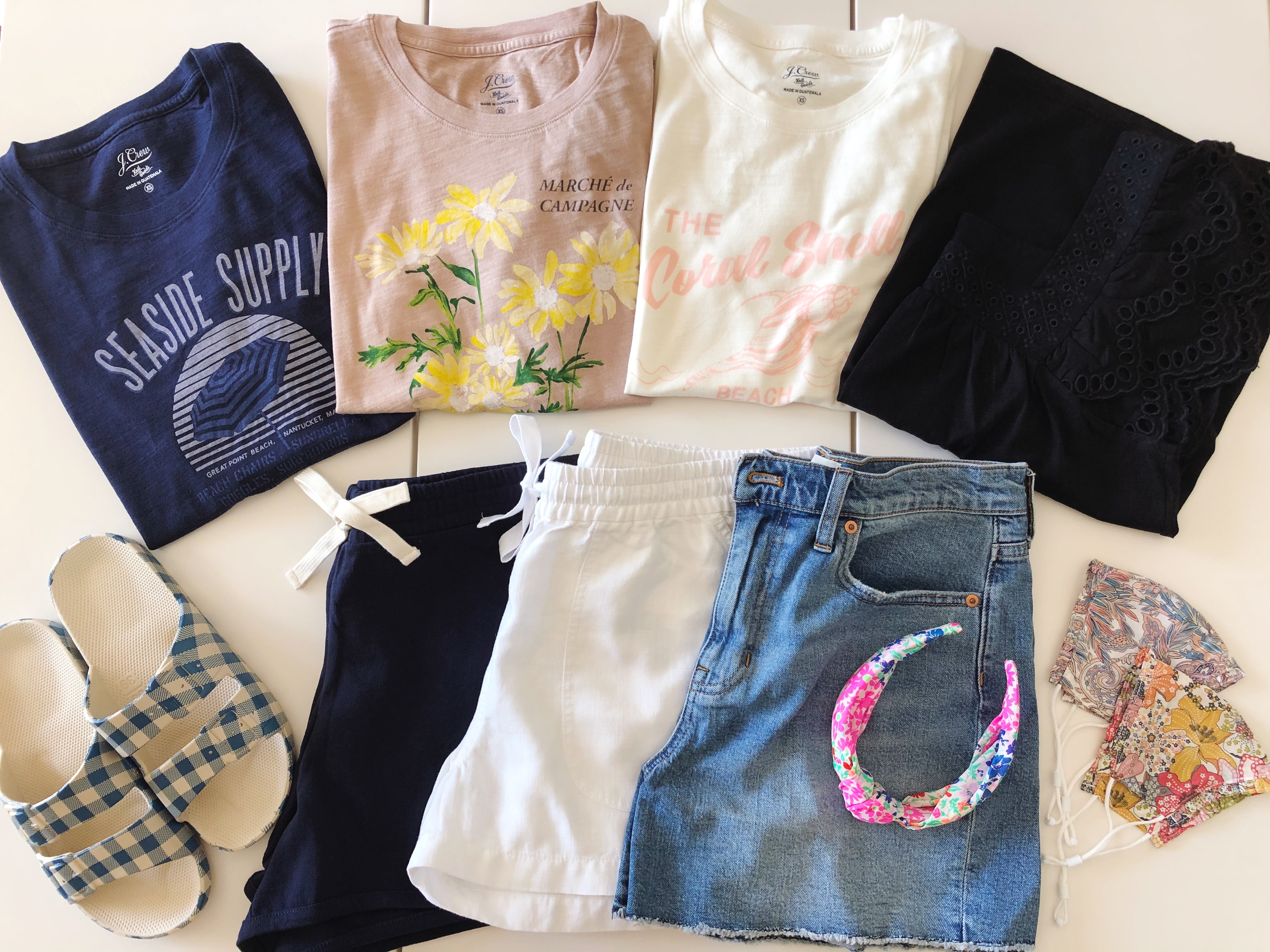 Desiree Leone of Beautifully Seaside features four casual J.Crew spring outfits that are on sale now! Shop graphic t-shirts and more!