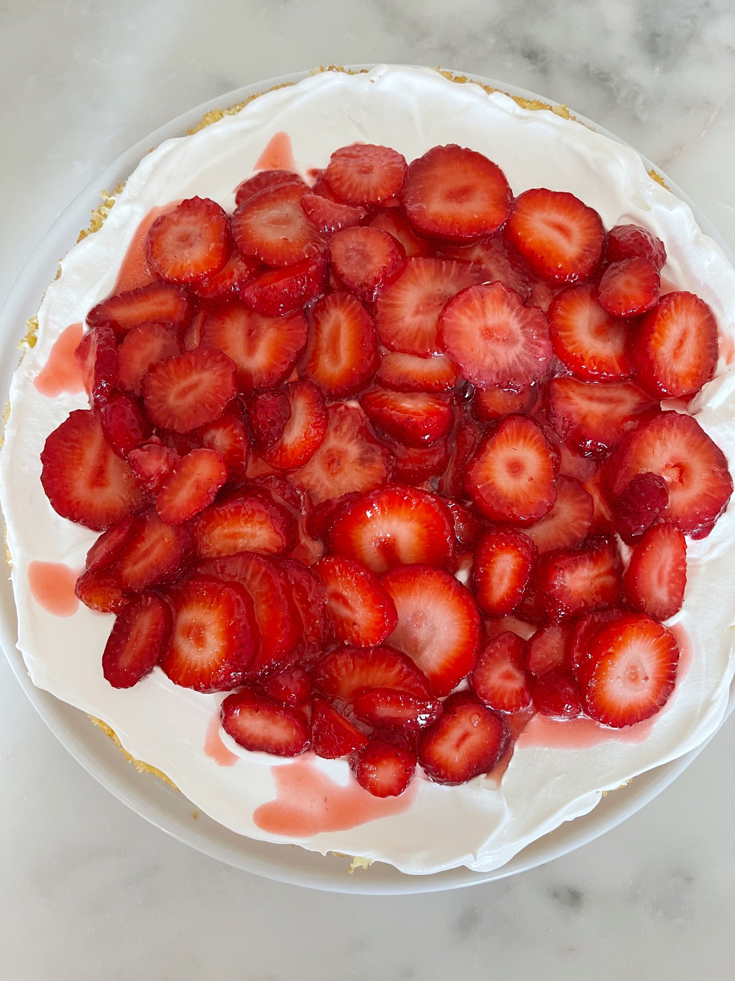 BAKING MY STRAWBERRY CAKE USING WALMART+ Desiree Leone