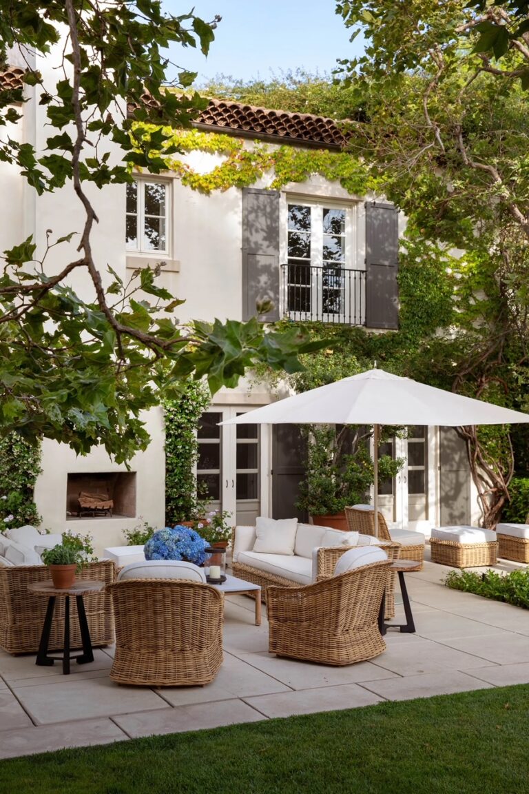 GET THE LOOK OF NANCY MEYERS TERRACE