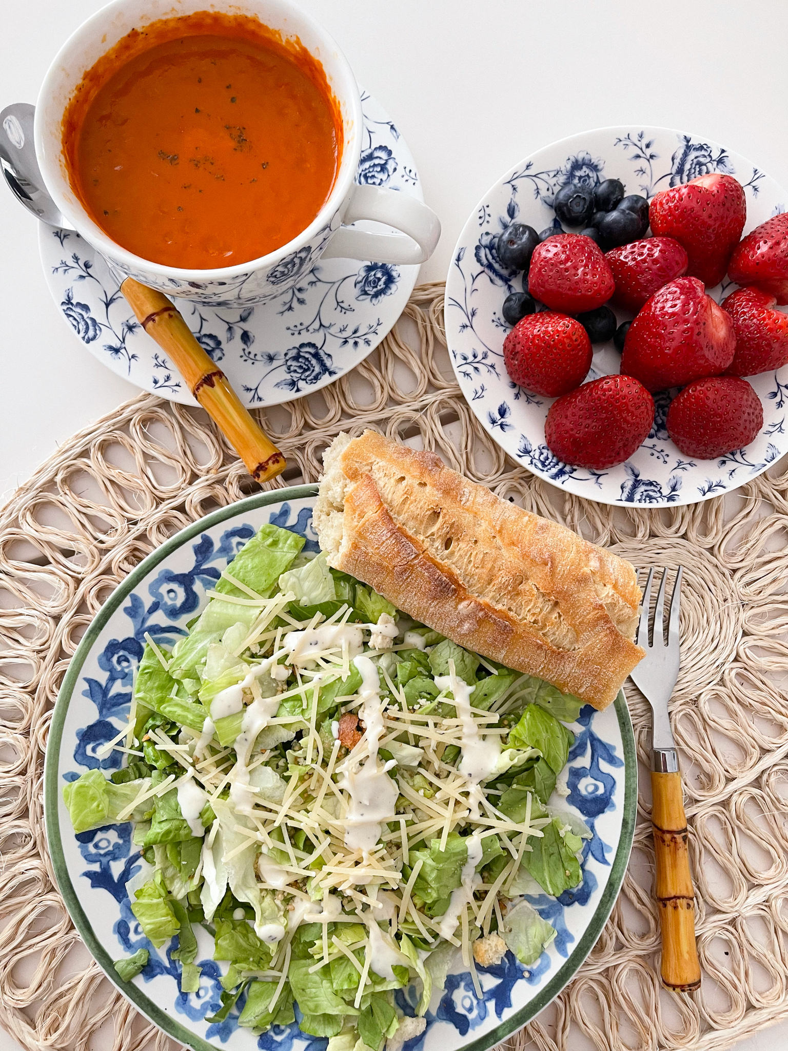 Desiree Leone of Beautifully Seaside features soup and salad DELICIOUS LUNCHES WITH WALMART