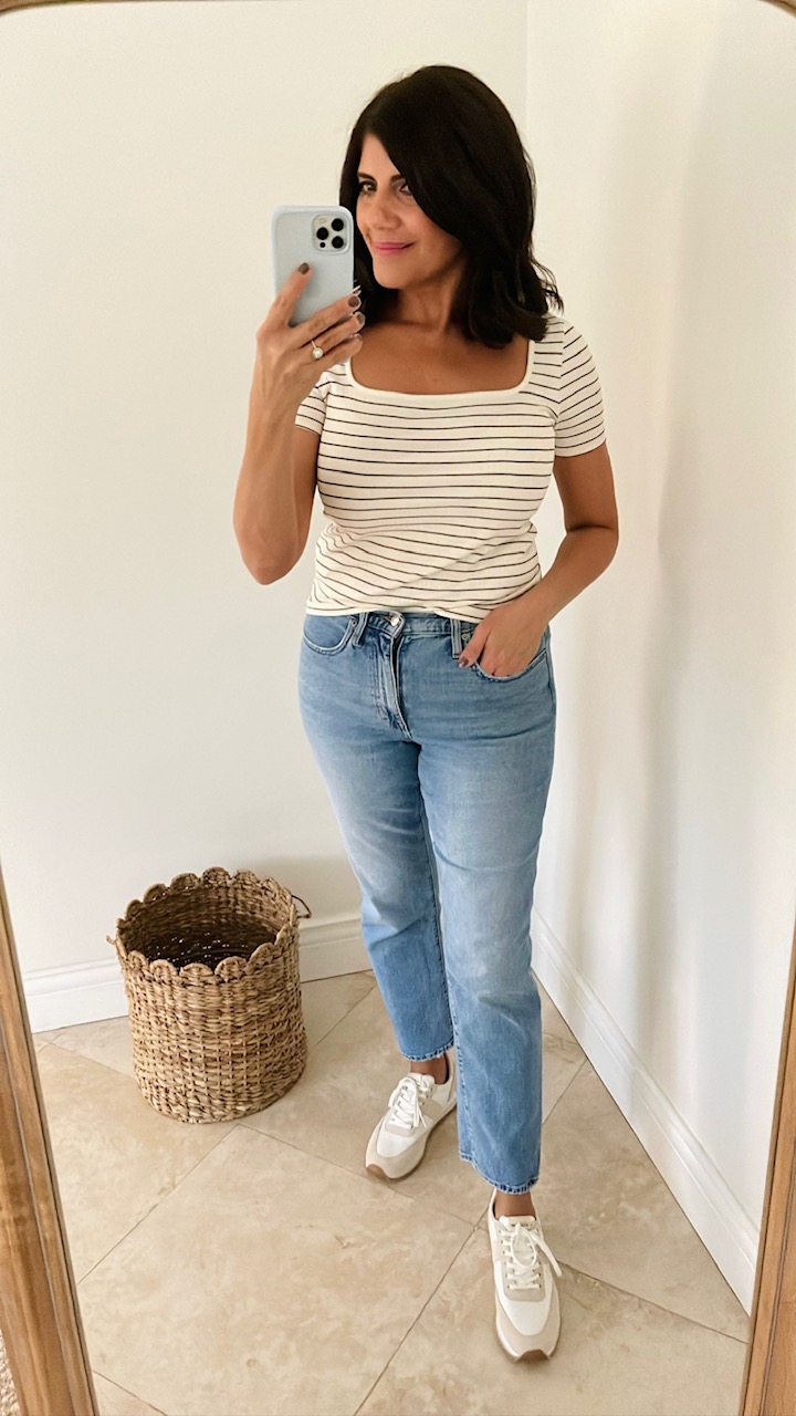 6 easy fall outfits to wear this season featuring J.Crew boyfriend jeans and square neck Madewell top by Desiree Leone of Beautifully Seaside. 