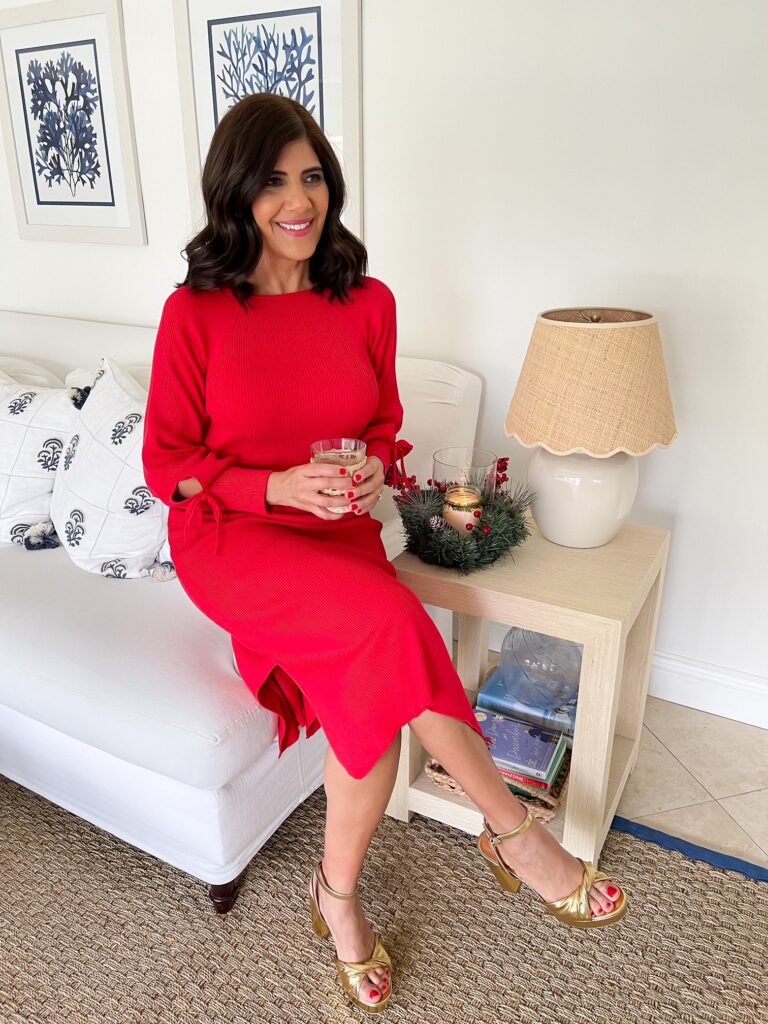 Desiree Leone of Beautifully Seaside features holiday looks to wear this year, including dresses, shoes, pant, and more!