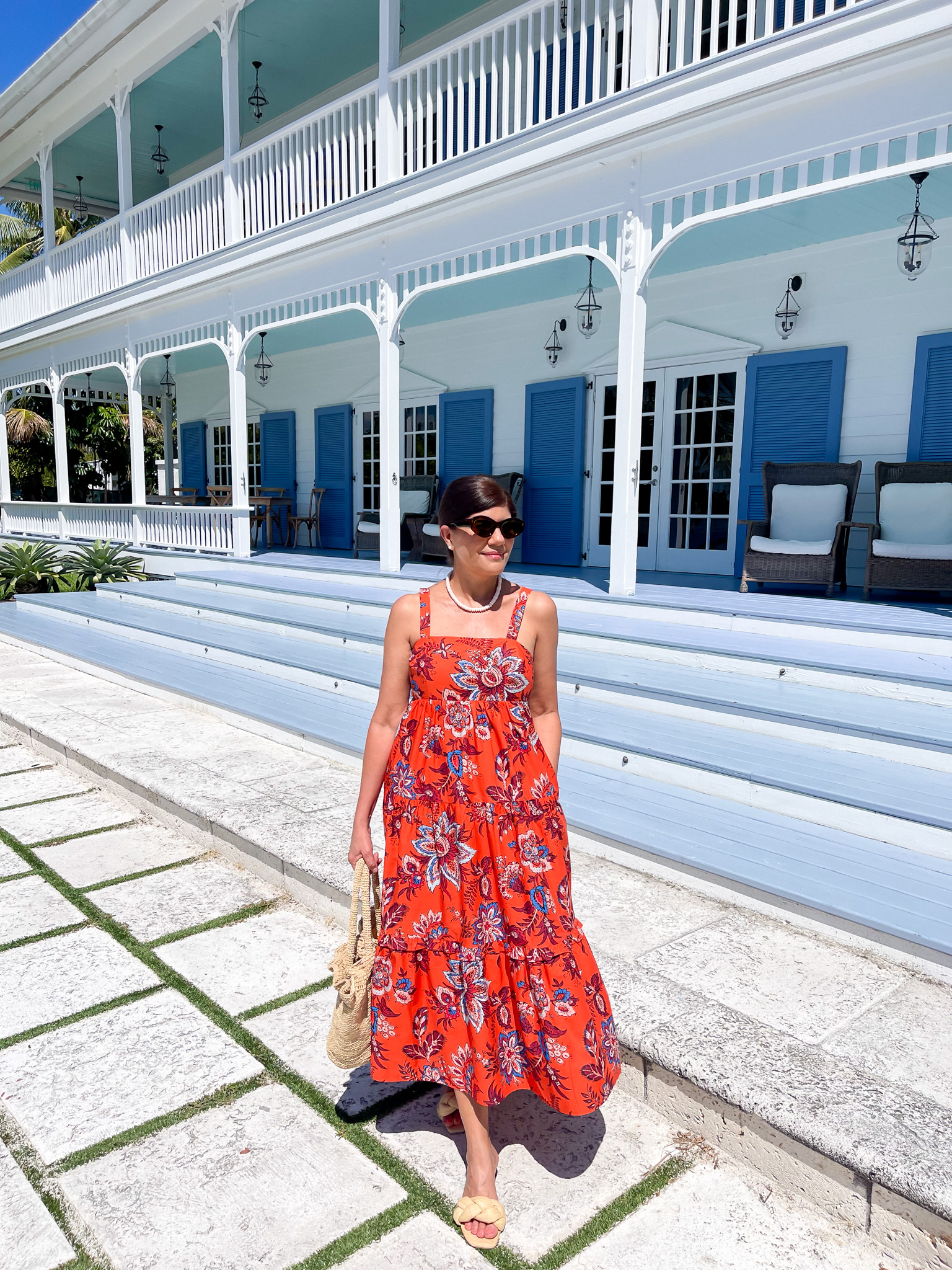 Desiree Leone of Beautifully Seaside features the prettiest summertime accessories and bags for weekends and vacation.