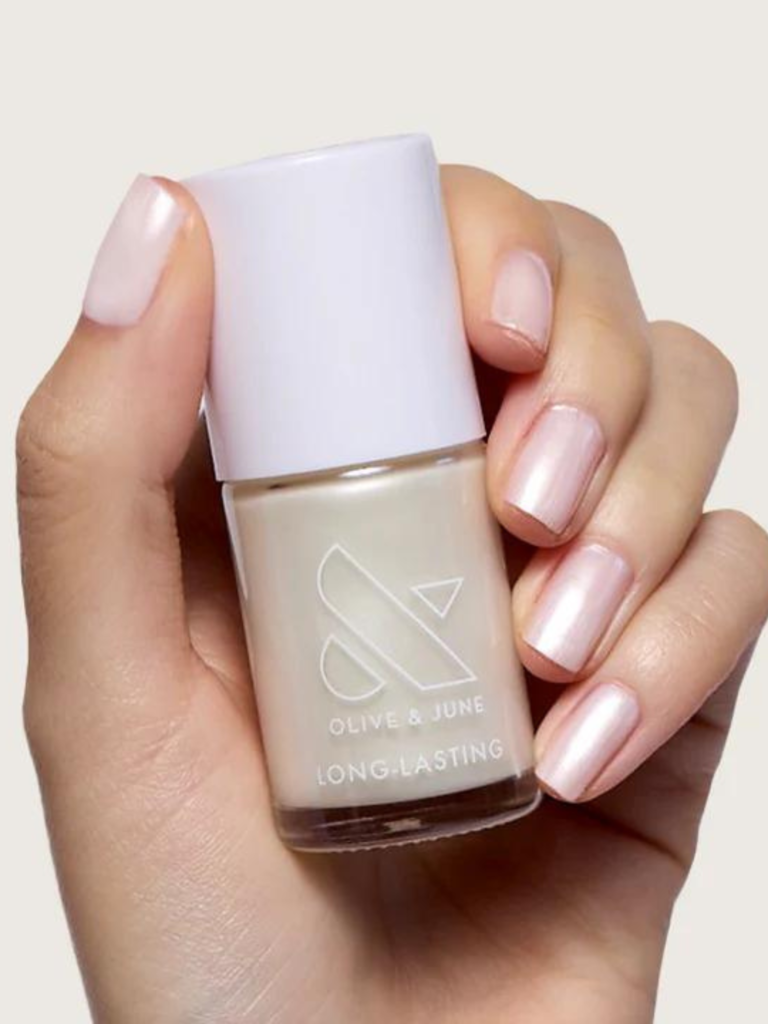 6 BEAUTIFUL NAIL POLISH SHADES TO WEAR THIS SPRING
