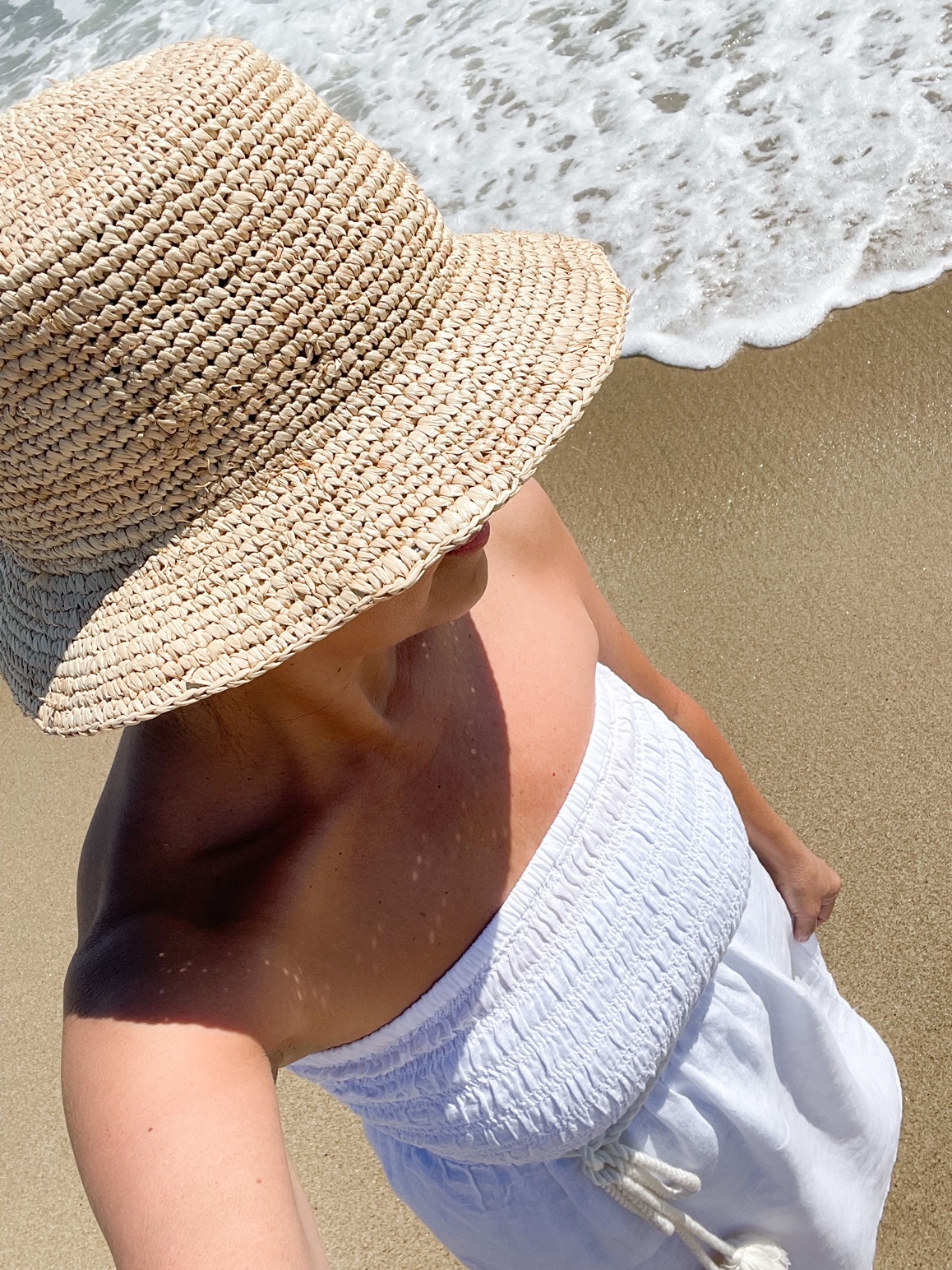 I Want to Dress Like a Coastal Grandmother All Summer—Here’s Everything I’m Buying, by Desiree Leone of Beautifully Seaside.