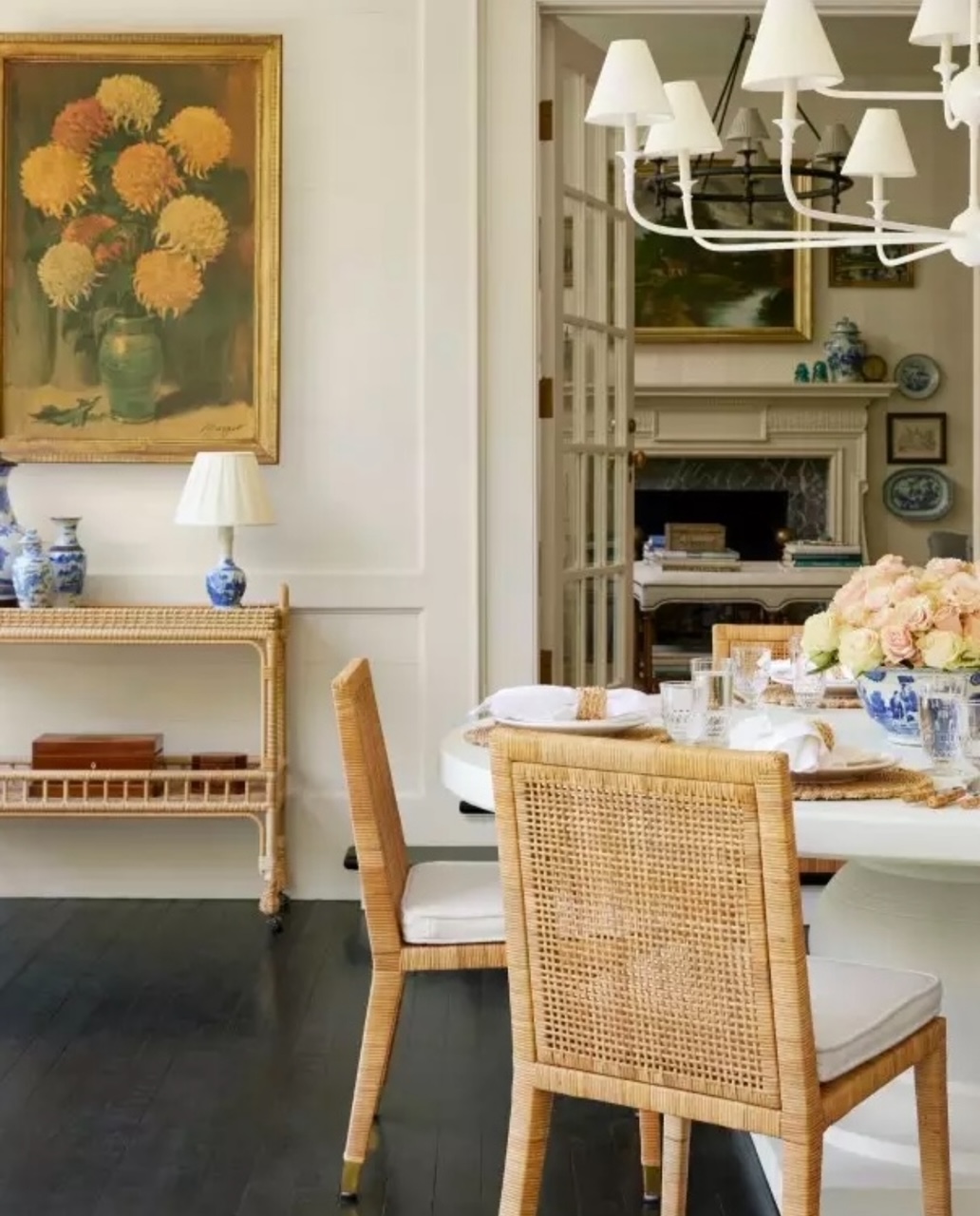 15 easy ways to get your home ready for fall entertaining featuring tabletop pieces that are perfect for creating the perfect space.