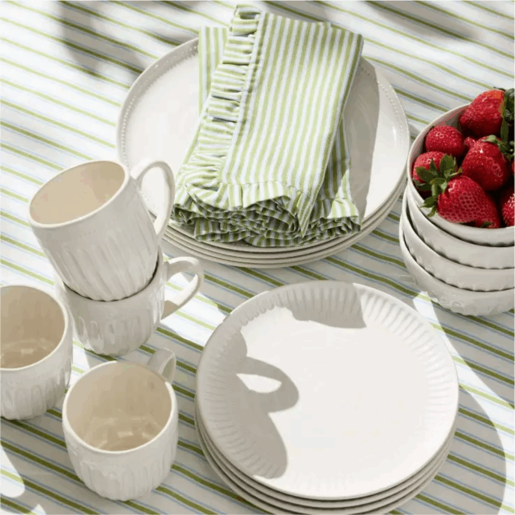Desiree Leone of Beautifully Seaside shares, The Easiest Way to Make Your Home Feel Like a Beach Cottage for summer.