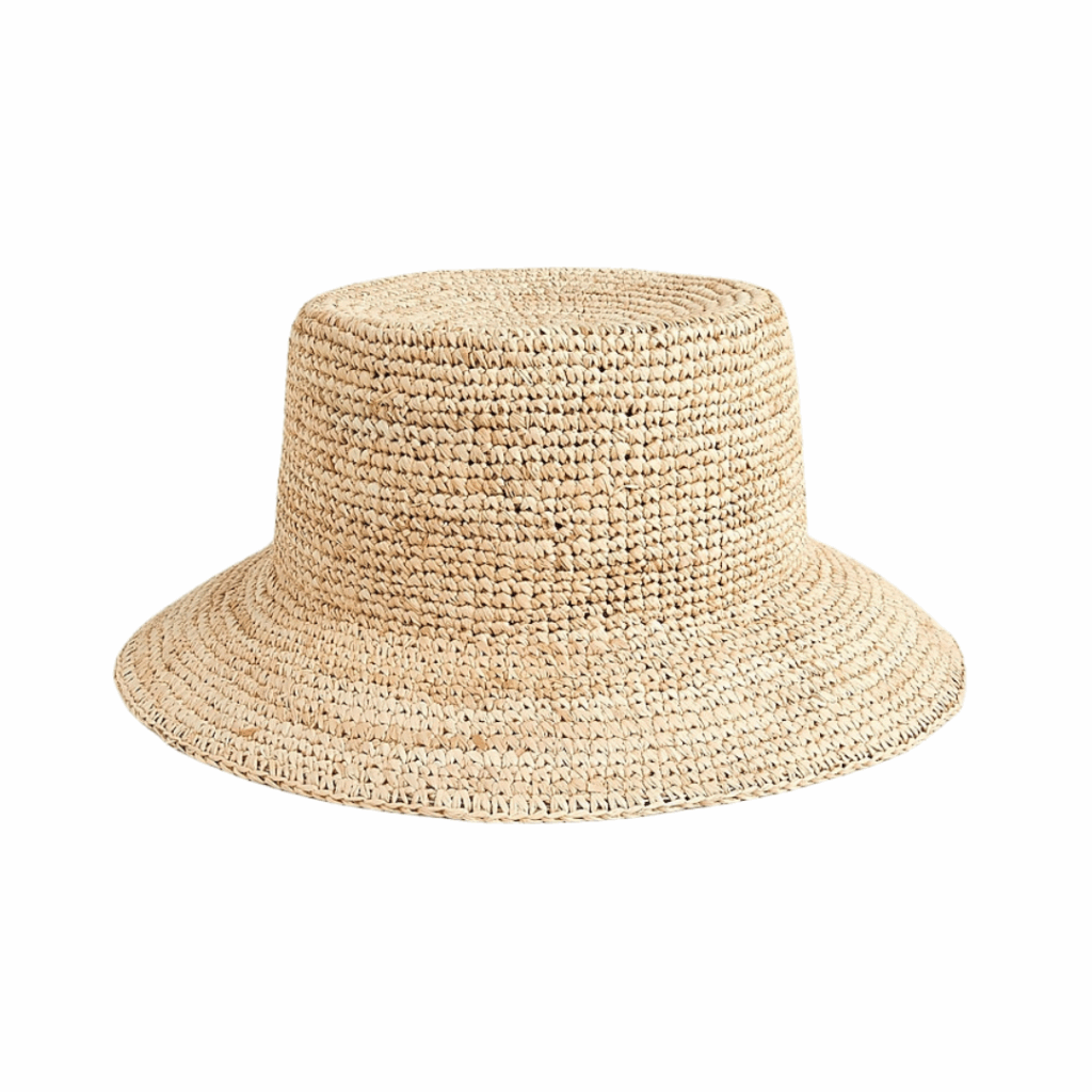 Desiree Leone of Beautifully Seaside shares, The Effortless 12-Piece Summer Capsule I’m Living in Right Now.