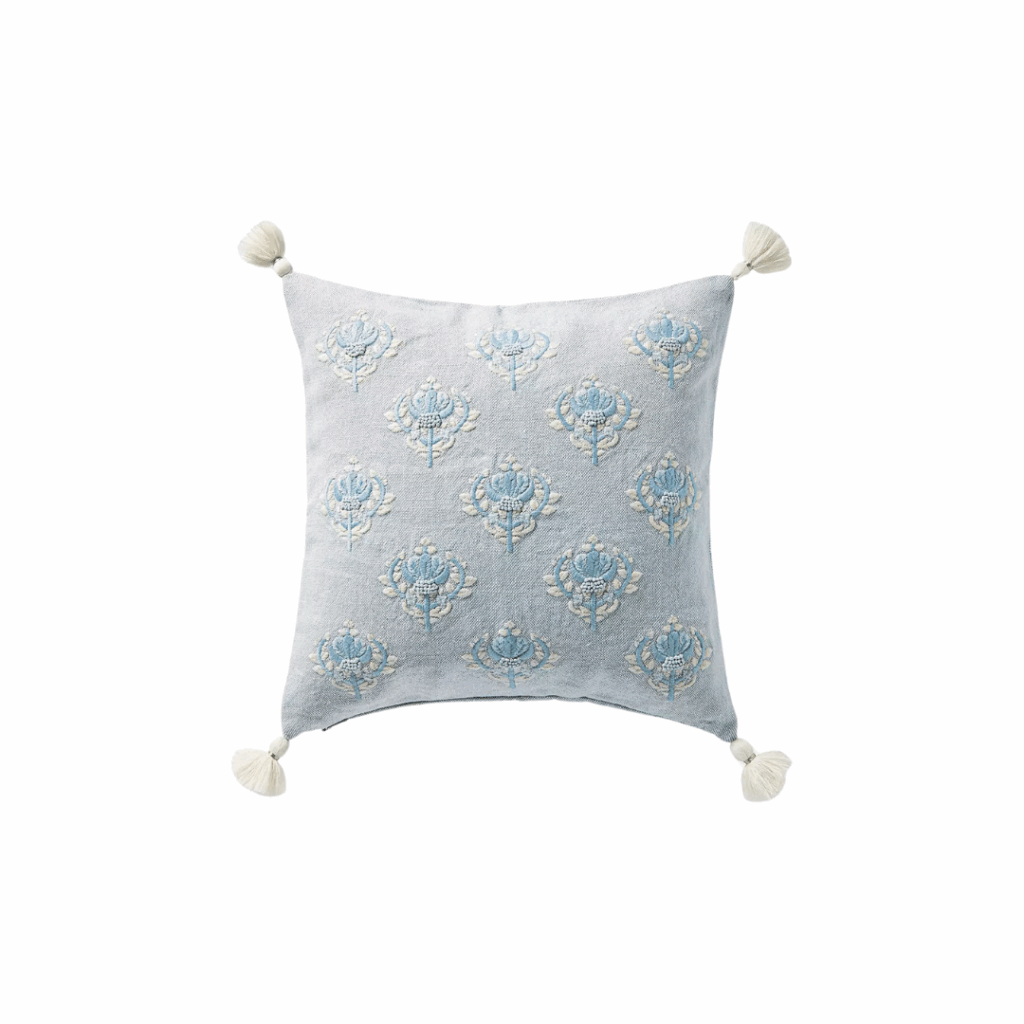 Bring that coastal charm into your home with These 10 Home Finds Instantly Gave My Space That Nancy Meyers Coastal Vibe.