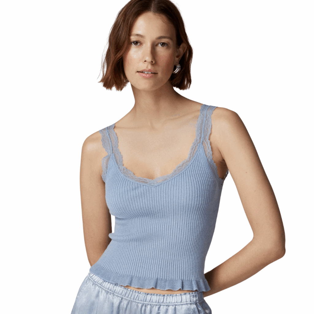 Desiree Leone of Beautifully Seaside shares an unexpected coastal trend to try now, just in time for summer. 