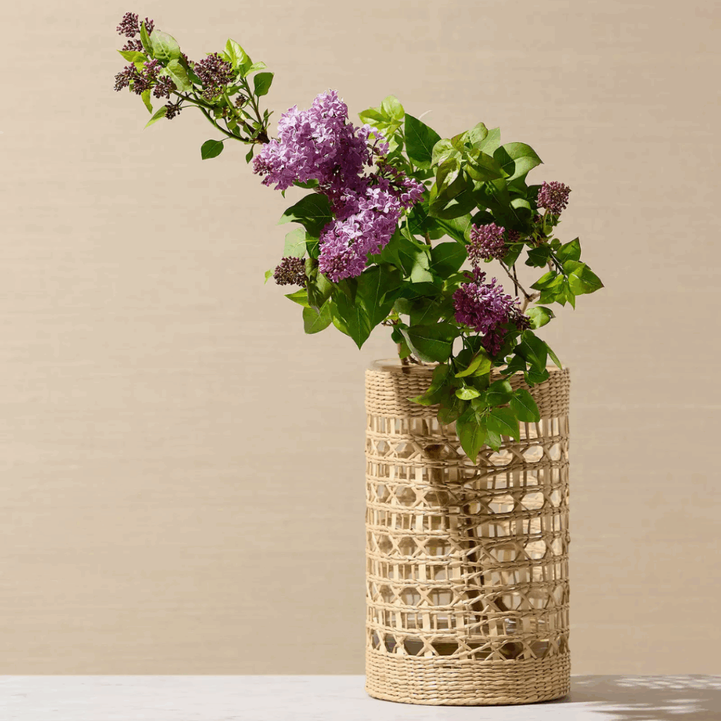 Desiree Leone of Beautifully Seaside shares, The Easiest Way to Make Your Home Feel Like a Beach Cottage for summer.