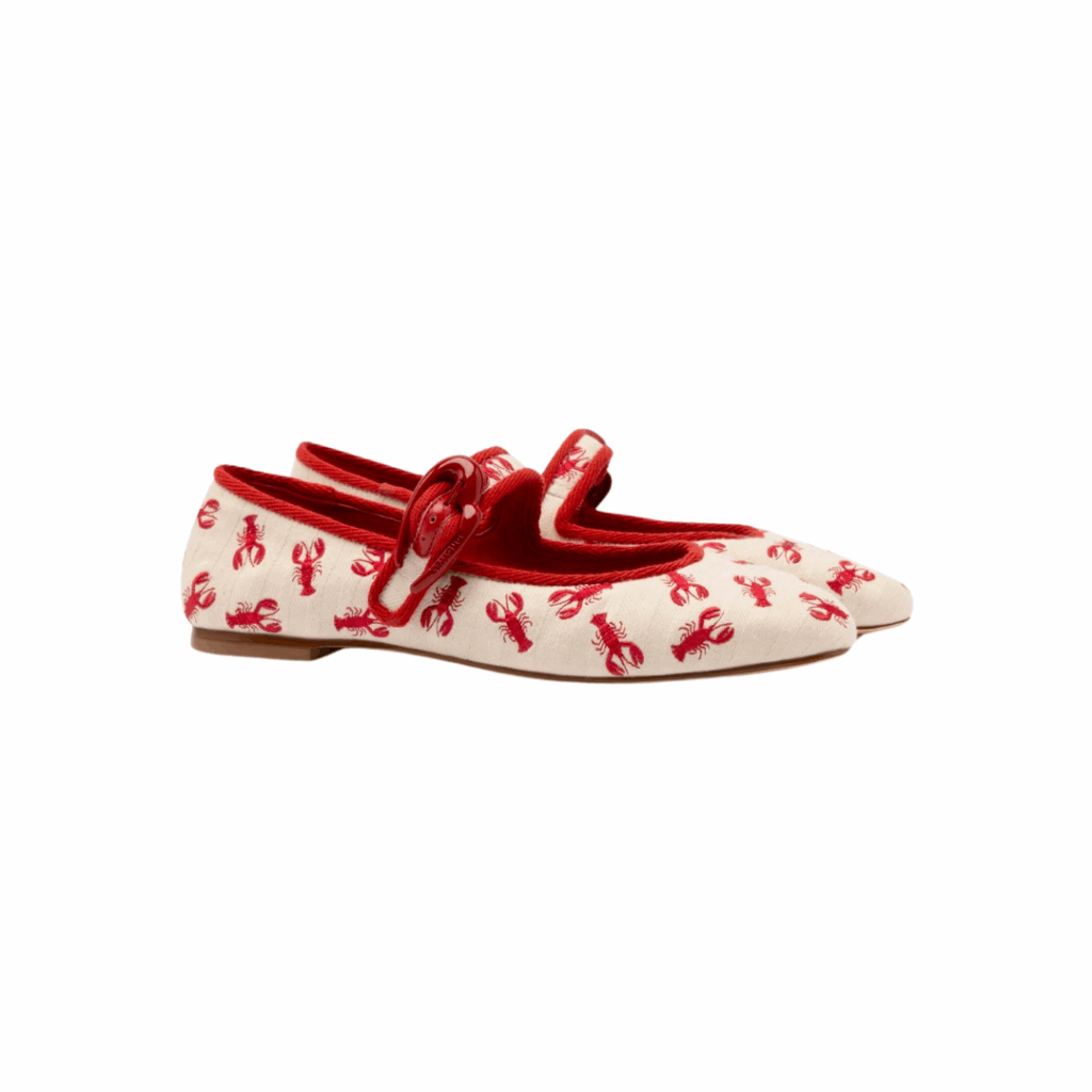 How to Add a Touch of Americana to Your Summer Wardrobe (Nancy Meyers Style), sharing my favorite Nancy Meyers-inspired summer favorites.